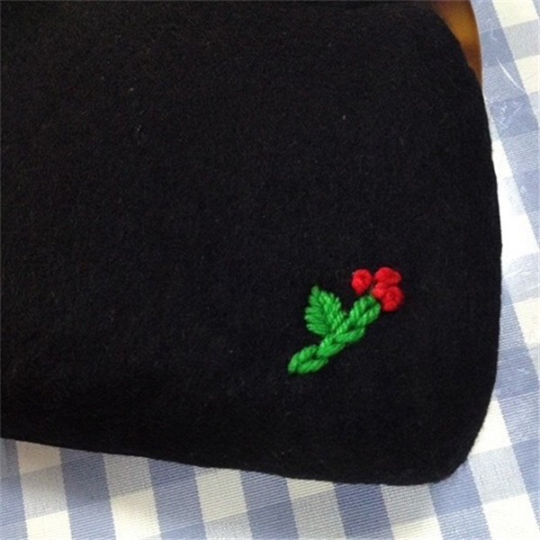 Noble and elegant black hand-embroidered DIY flower bag