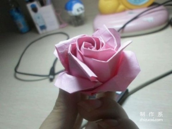 Illustration of how to fold Chinese Valentine’s Day roses-Mushroom roses