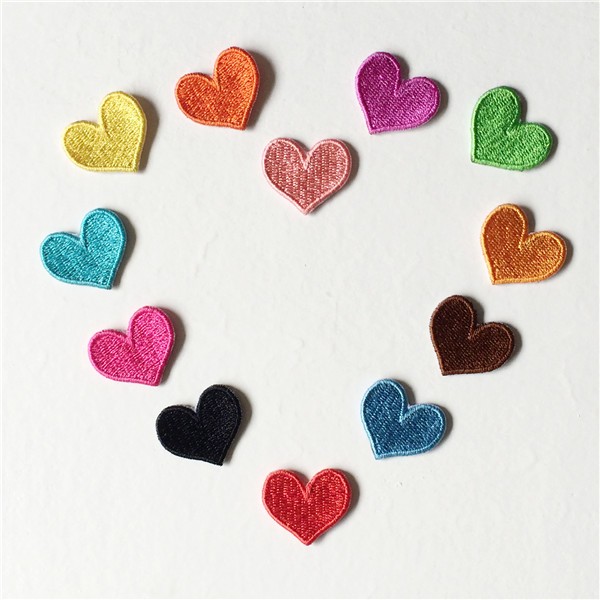 Creative, fresh and cute heart-shaped embroidery DIY love cloth stickers