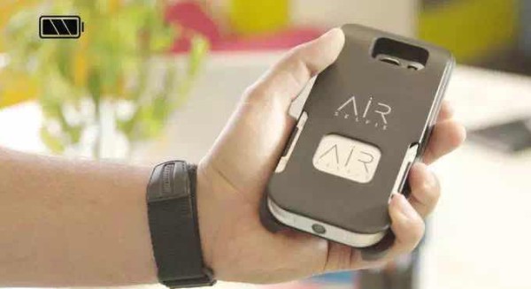 Airselfie is a mini aerial photography tool that can take selfies and be more stylish