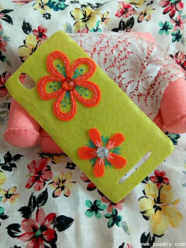 DIY creative handmade cute and beautiful fabric mobile phone case