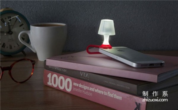 Mini creative small desk lamp