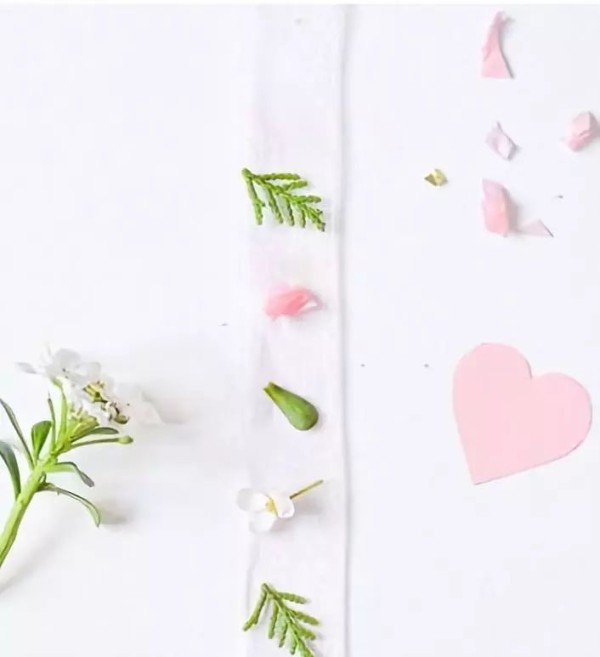 Simple and beautiful handmade method of combining Chinese Valentines Day greeting cards