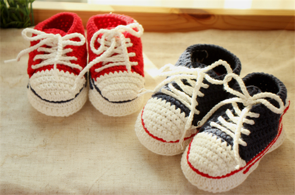 Handmade DIY crochet malt baby crochet shoes and baby super running shoes