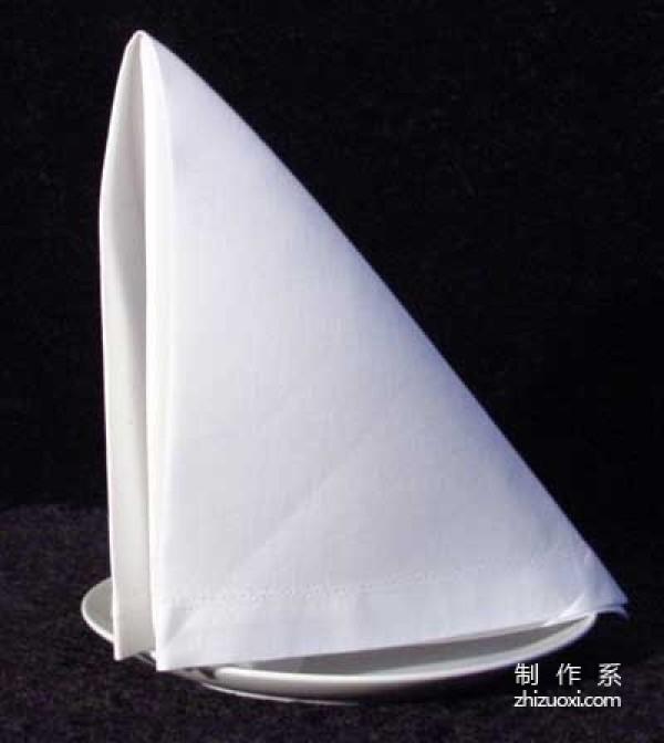 Napkin DIY Origami Paper Sailing Illustrated Tutorial