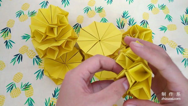 The origami pineapple that many people played with when they were children is a classic!