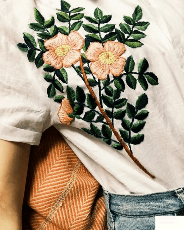 Thread out old T-shirts and old shirts and embroider them with needlework. Don’t settle for the bottom of the box anymore. You won’t be able to wear out all the fashionable new ones!