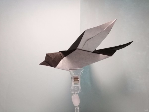 Swallow origami, handmade origami tutorial on making a small swallow origami