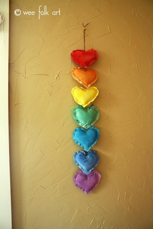 Interesting handmade tutorial for making heart-shaped pillows