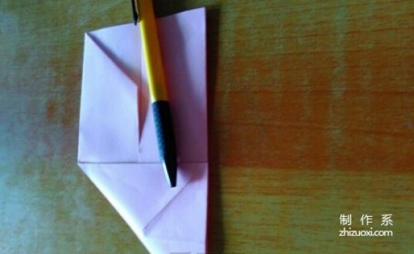 Creative origami tutorials in life-simple and practical mobile phone holder