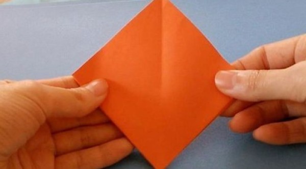 Simple origami method of persimmon