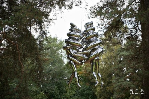 Explore the art of sculpture in nature