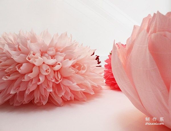 Appreciation of pictures of flowers blooming on paper, paper art flower handicrafts