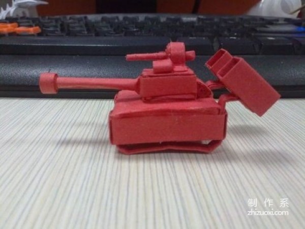 Origami illustration of the 70th anniversary of the victory of the Anti-Japanese War - handsome turret tank