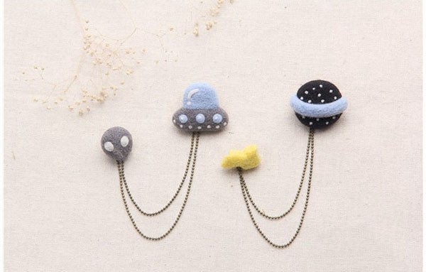 Appreciation of creative wool felt summer small objects brooch pendant