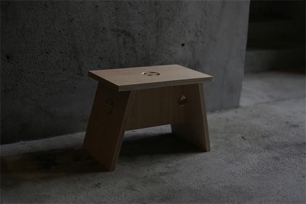 Furniture that can be assembled arbitrarily like building blocks