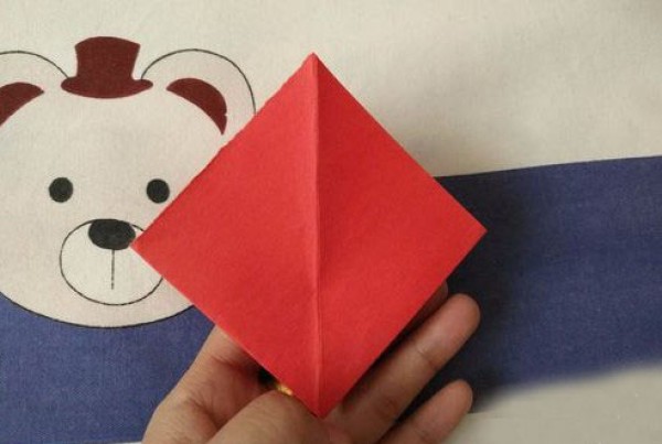 Simple origami for children, how to fold a beautiful little basket