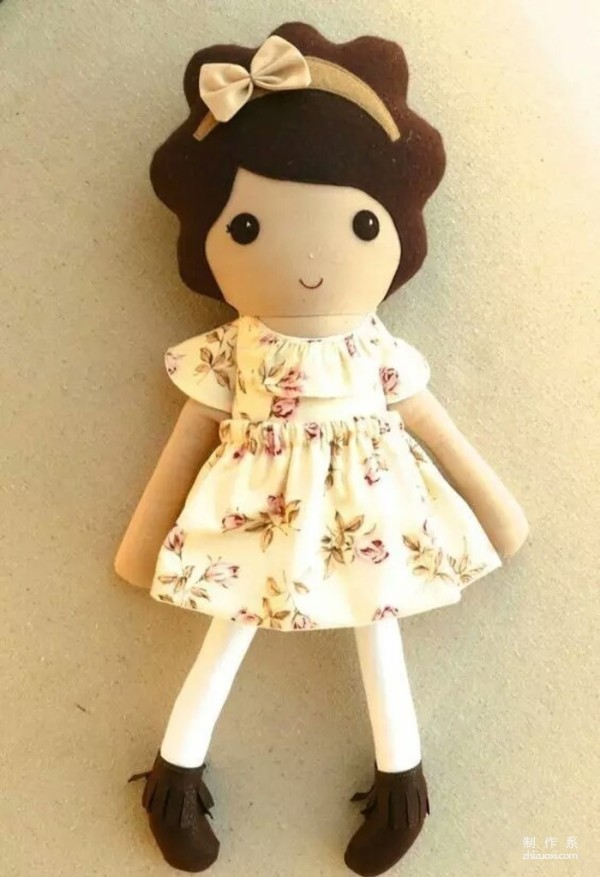 These dolls are so cute and easy to make. A guide to sewing doll stitches is included.