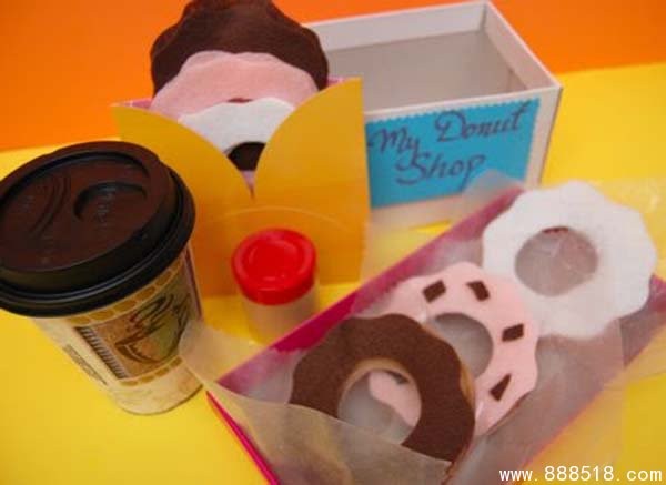 Creative fabric art to make DIY cute and delicious donuts