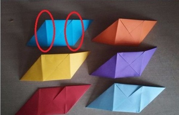 How to fold a colored cube