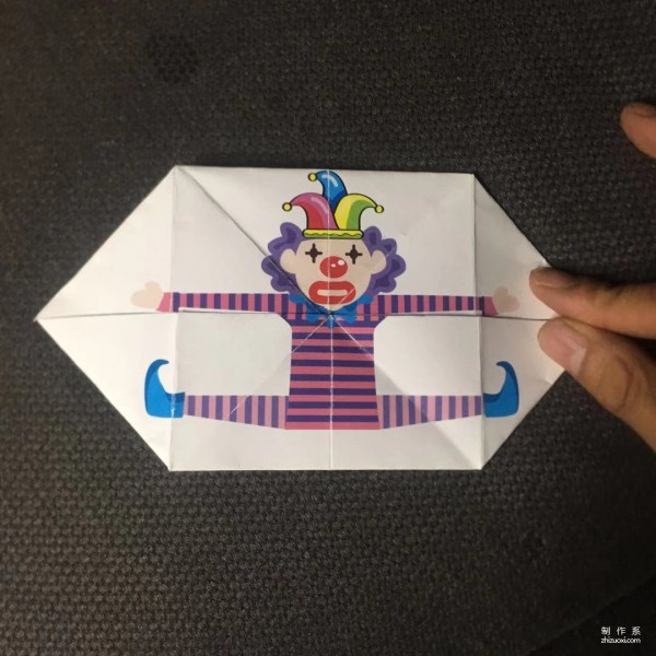 Fun origami toys for children, it’s fun to make an animated clown that can transform into a clown!