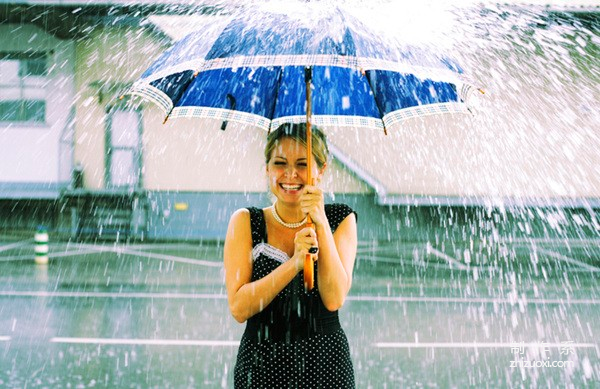 How to capture those little emotions on rainy days? Tips for taking photos on rainy days