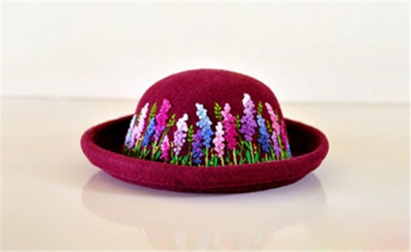 Creative handmade DIY embroidery of beautiful scenery on hat