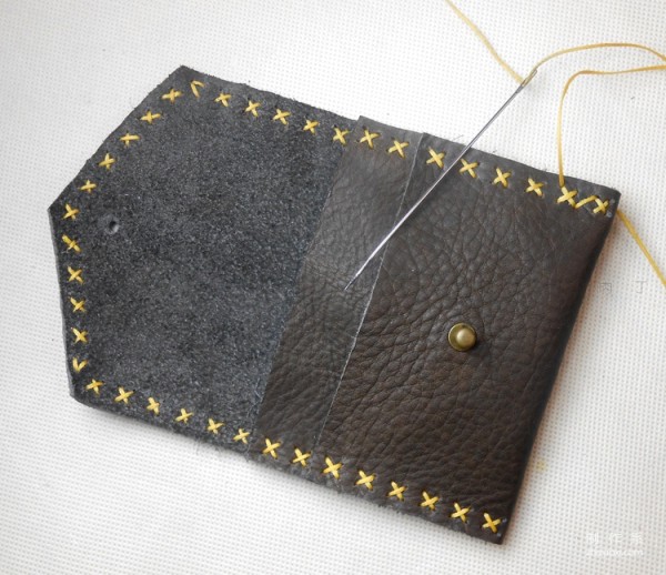 How to make a small retro leather wallet