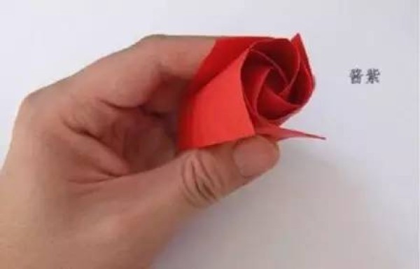 The hand-making process of roses (2)