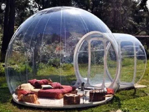 Fully transparent bubble tent