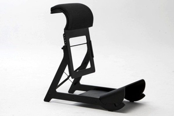 Standing chair that allows you to sit healthily