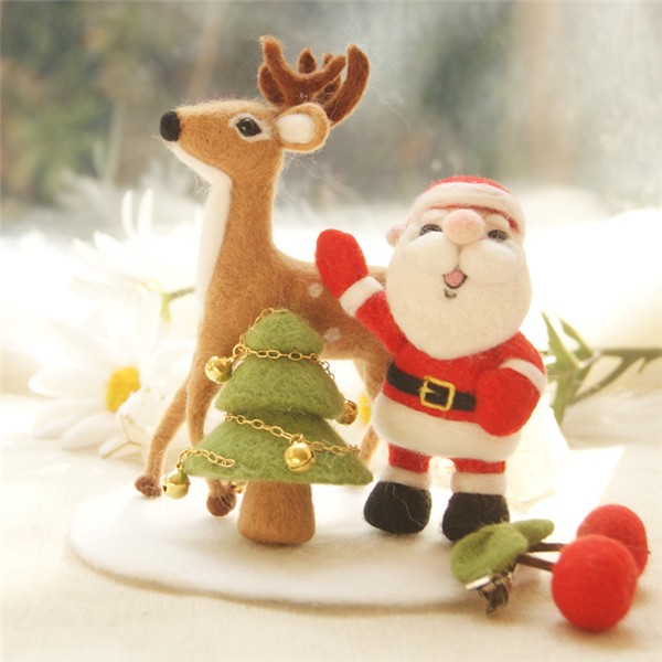 Creative handmade wool felt DIY Santa Claus and elk