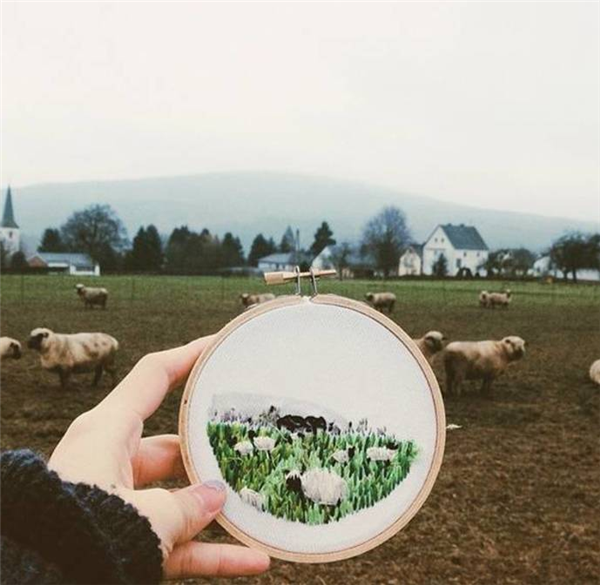 Hand embroidery DIY expression of landscape art