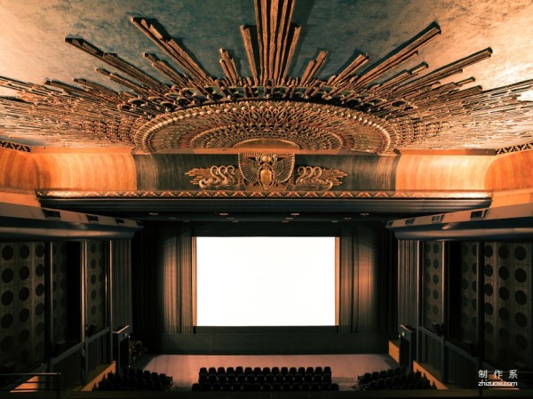 Taking stock of the most creative cinemas in the world, you have to 