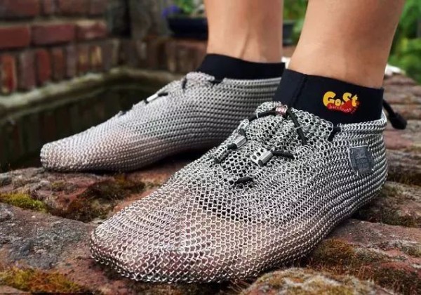 Shoes made of stainless steel mesh give you the pleasure of bare feet