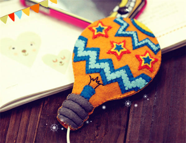 Non-woven diy handmade concentrated light headphone bag that looks like a hot air balloon