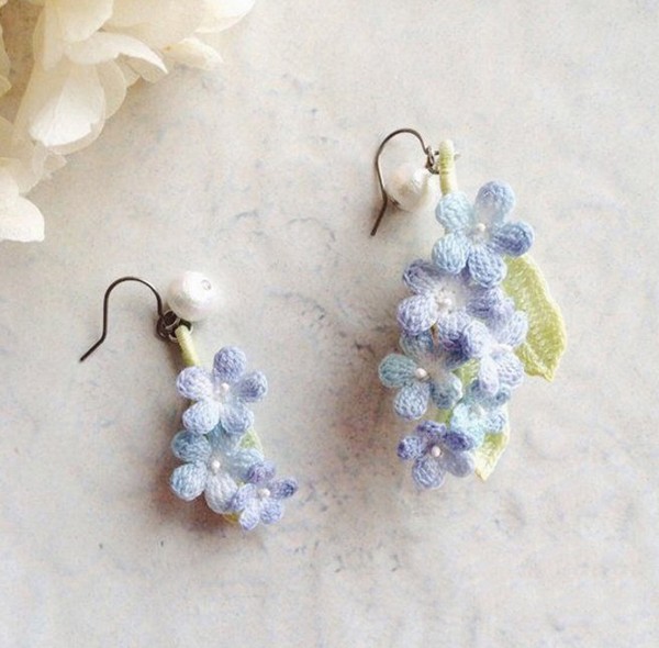 Appreciation of beautiful green leaf flower earrings made by crochet handmade DIY products