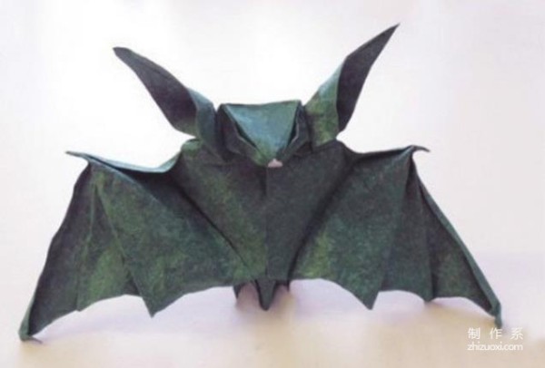 Super realistic bat origami, bat origami tutorial illustrations