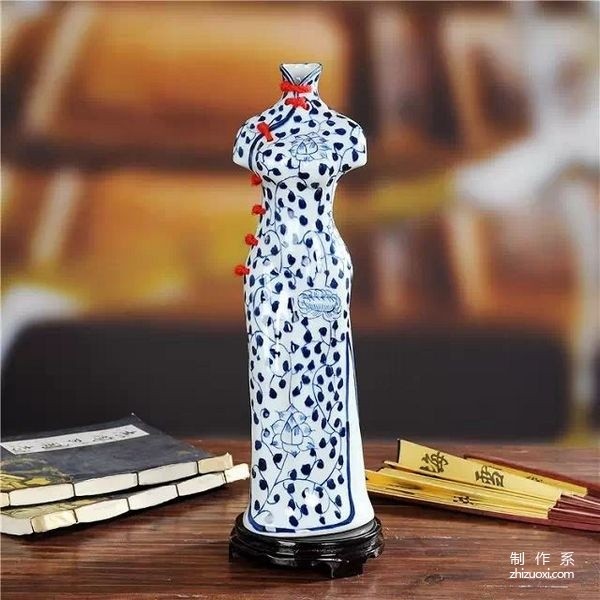 Creative Chinese style, when cheongsam meets blue and white porcelain