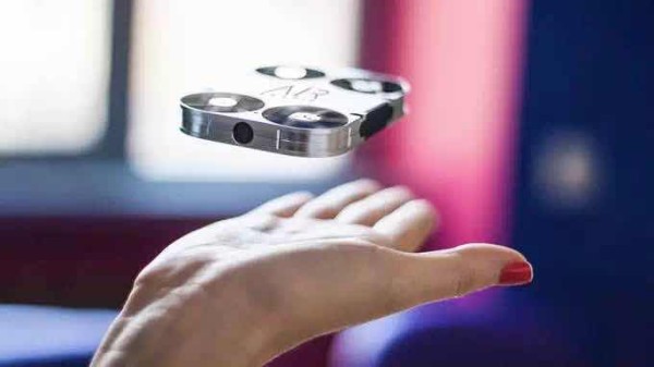 Airselfie is a mini aerial photography tool that can take selfies and be more stylish