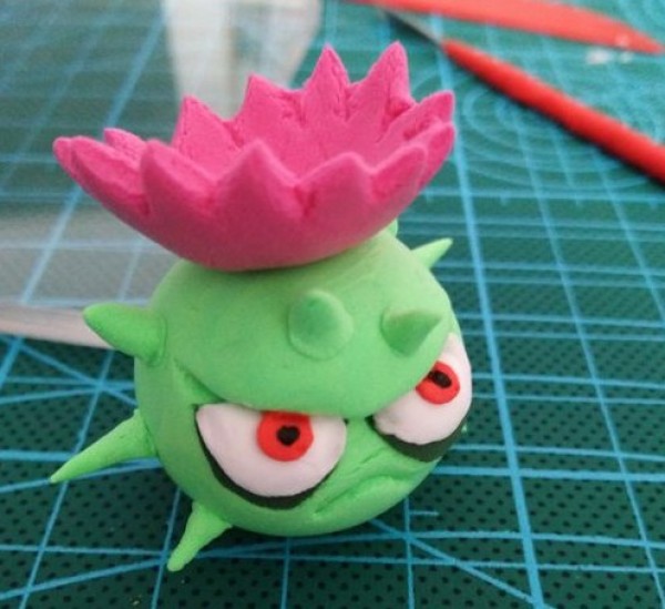 Handmade Plants vs. Zombies Clay Pinch Guide Thistle