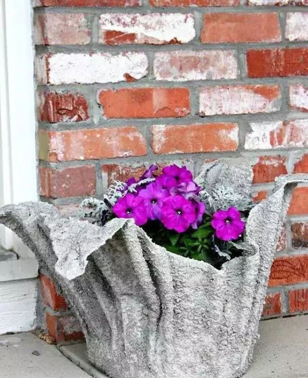 Appreciate the handmade DIY products that turn flowerpots into flower pots in one second