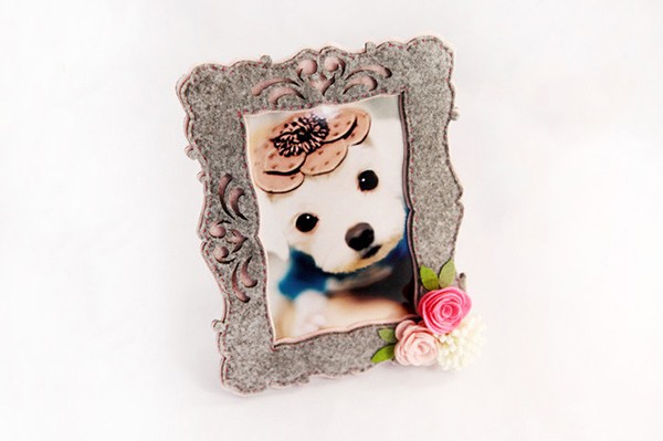 Appreciation of small fresh rose flower fabric photo frame products