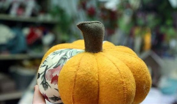 Cute mini creative pumpkins