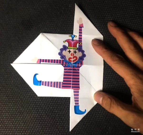 Fun origami toys for children, it’s fun to make an animated clown that can transform into a clown!