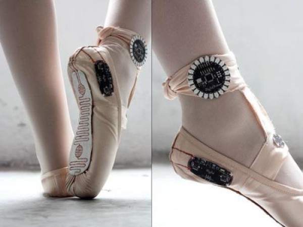 Electronic Traces ballet shoes that record dance tracks