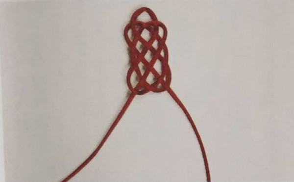 Step by step method of braiding the brocade knot