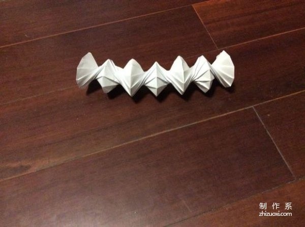 Comprehensive steps of manual origami-strong spring