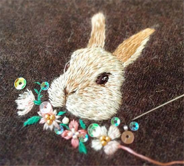 Creative handmade DIY production of cute and cute embroidered animals