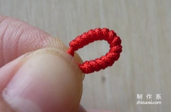 How to make a simple and beautiful bracelet from a rope